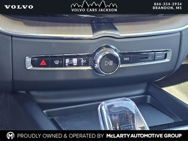 2026 Volvo XC60 B5 Core