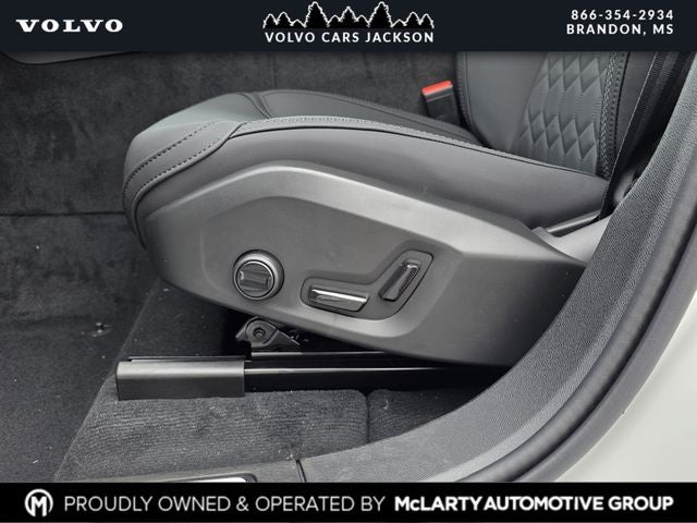 2026 Volvo XC60 B5 Core