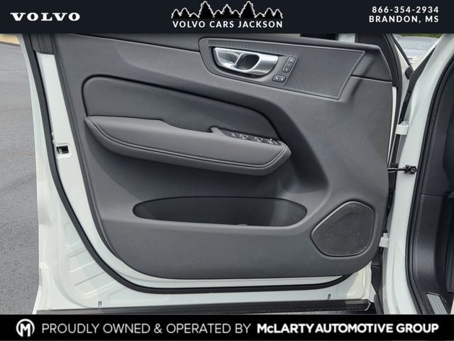 2026 Volvo XC60 B5 Core