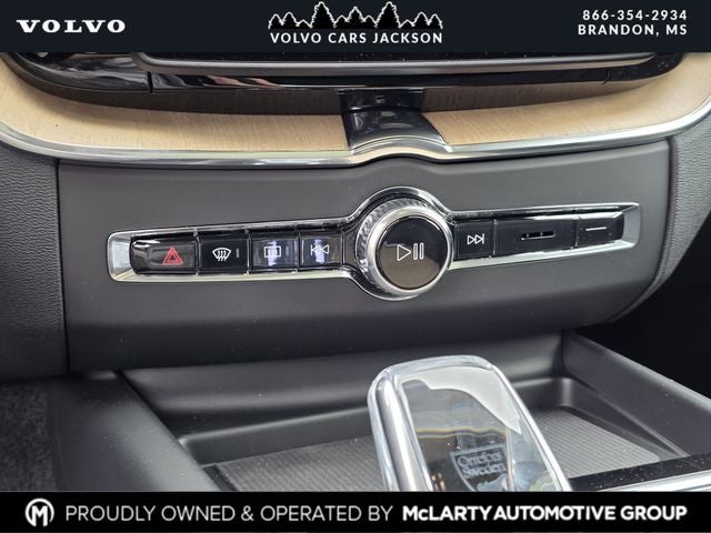 2026 Volvo XC60 B5 Core