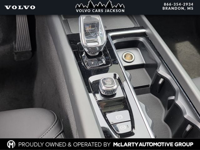 2026 Volvo XC60 B5 Core