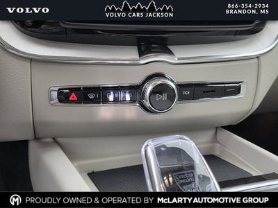 2026 Volvo XC60 B5 Ultra