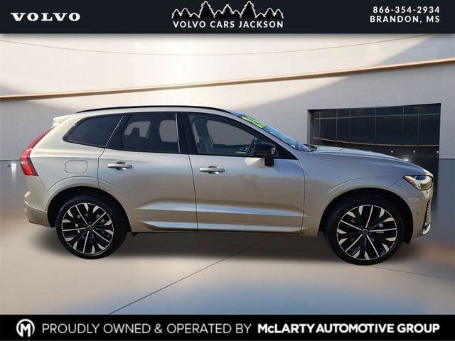 2026 Volvo XC60 B5 Ultra