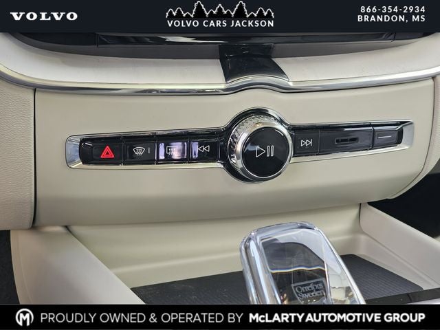 2026 Volvo XC60 B5 Ultra