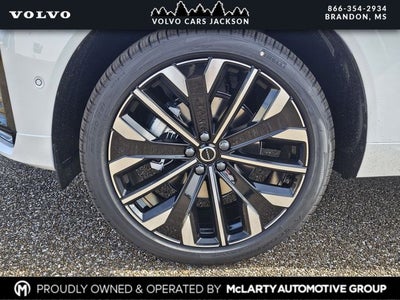 2026 Volvo XC60 B5 Ultra