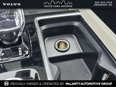 2026 Volvo XC60 B5 Ultra