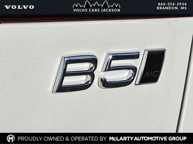 2026 Volvo XC60 B5 Ultra