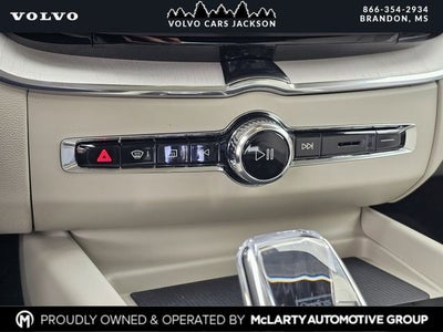 2026 Volvo XC60 B5 Ultra