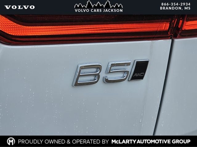 2026 Volvo XC60 B5 Ultra