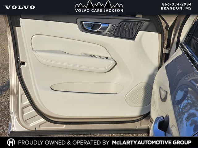 2026 Volvo XC60 B5 Ultra