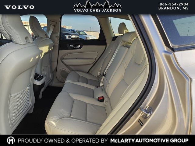 2026 Volvo XC60 B5 Ultra