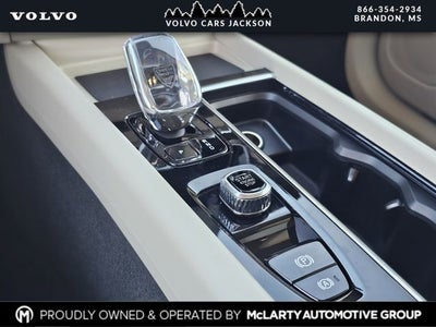 2026 Volvo XC60 B5 Ultra